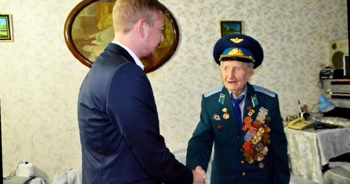 «Виктор Тепляков поздравил ветеранов Сочи с 80-летием Победы»