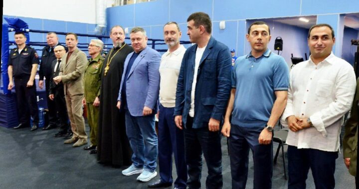 «Виктор Тепляков присутствовал на открытии боксерского турнира»