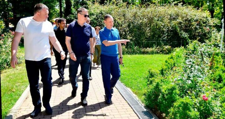 Депутат Виктор Тепляков из ЗСК оценил благоустройство парка «Ривьера»
