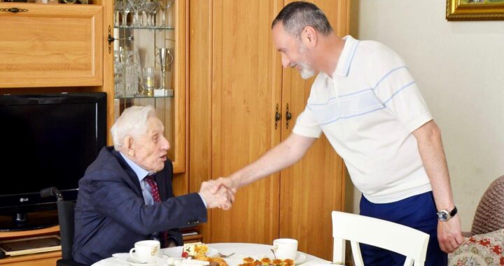 «Поздравление Героя России Павла Сюткина с 103-летием»