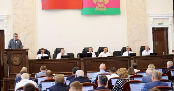 «Виктор Тепляков участвовал в заседании краевого парламента»