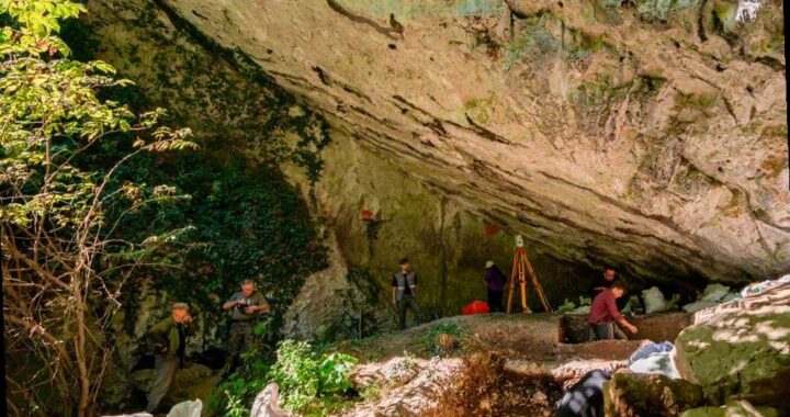 Археологические исследования пещеры Ахцу в Сочи