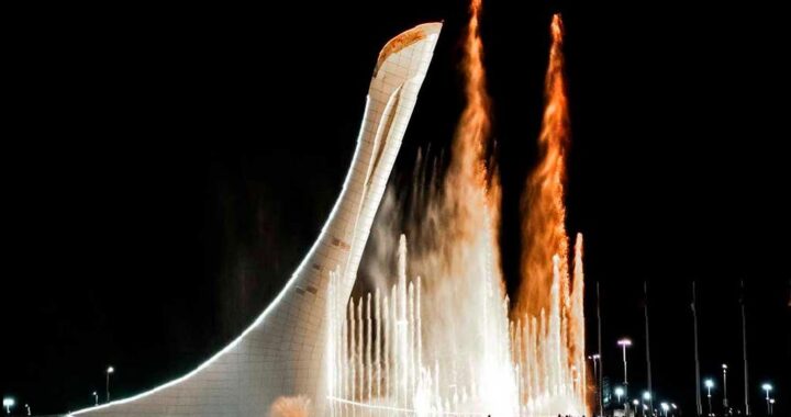 Поющий фонтан в Сириусе откроется в середине ноября