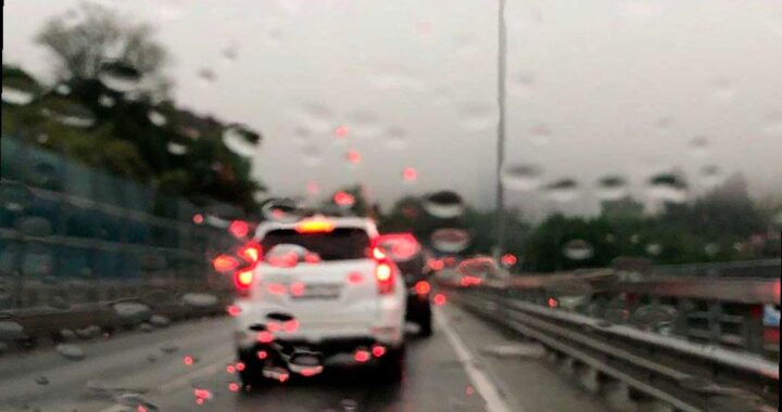 Внимание! В Сочи ожидается штормовое предупреждение