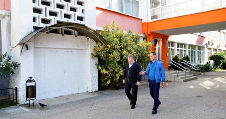 «Виктор Тепляков оценил обновление гимназии №8 в Сочи»