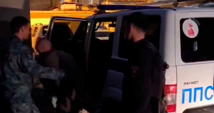 В Сочи подозреваемый попытался скрыться от полиции, пробежав по реке