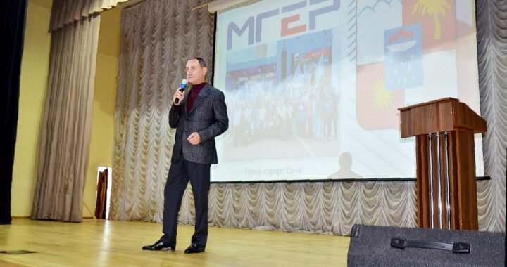 «Возможности сотрудничества с «Молодой Гвардией»: Виктор Тепляков встретился со студентами»