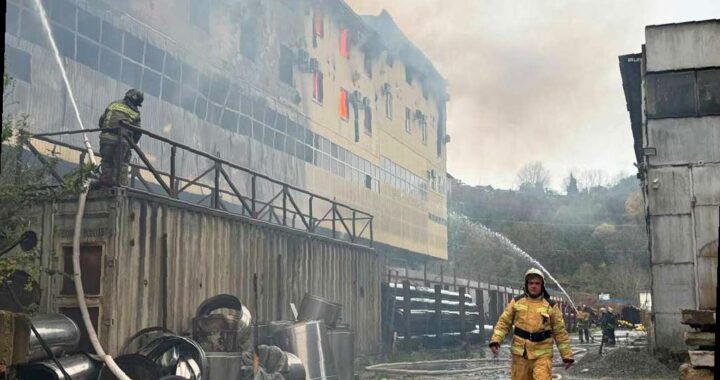 Возможно, в промзоне, где произошел крупный пожар, могли проживать люди