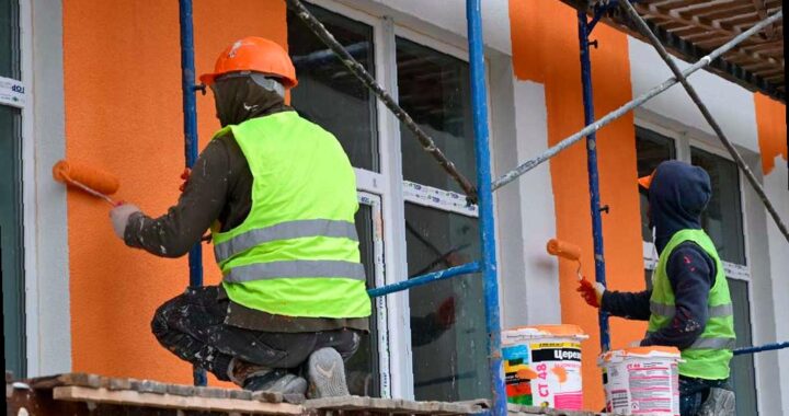 С 1 марта в Сочи приостановят прием иностранных работников по патенту