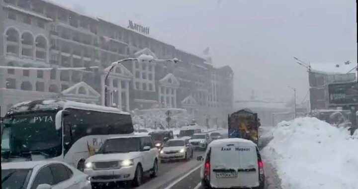 В Сочи возбуждено 11 дел из-за некачественной уборки дорог во время снегопада
