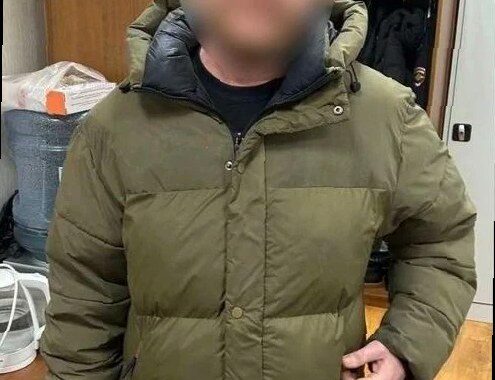 Скрывался 14 лет: в Сочи задержали наркосбытчика, жившего по чужому па