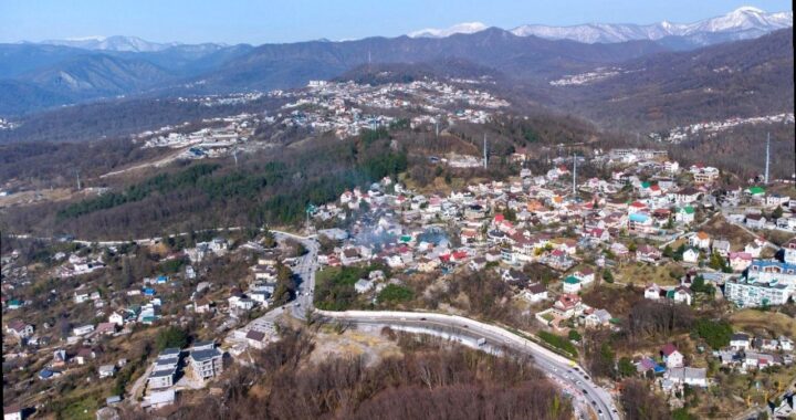 В двух микрорайонах Сочи сегодня временно отключат горячую воду и отоп