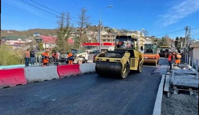 На мосту через реку Уч-Дере под Сочи введут реверсивное движение до ко