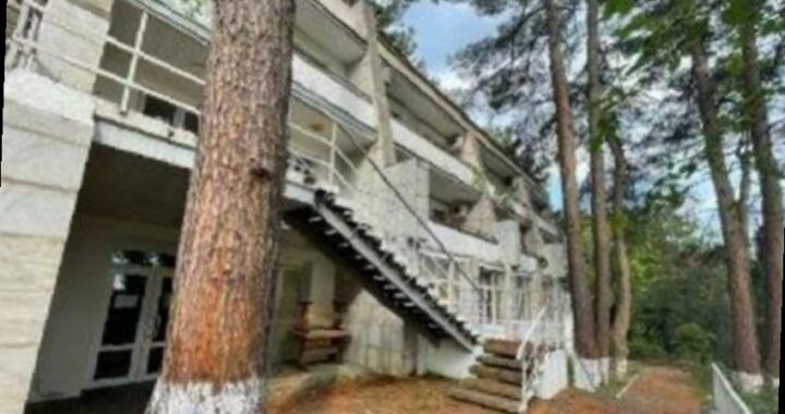 В Сочи начали принимать заявки на аукцион по продаже бывшего санатория