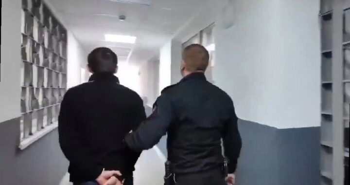 18-летнего курьера мошенников из Краснодара задержали в Сочи с 900 тыс