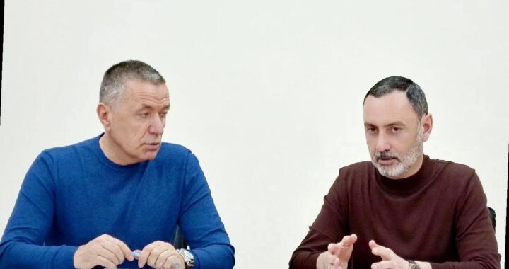 «Виктор Тепляков обсудил улучшение зеленых зон в Сочи»